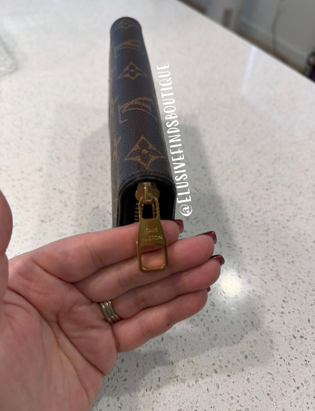 Louis Vuitton Full Zippy Wallet