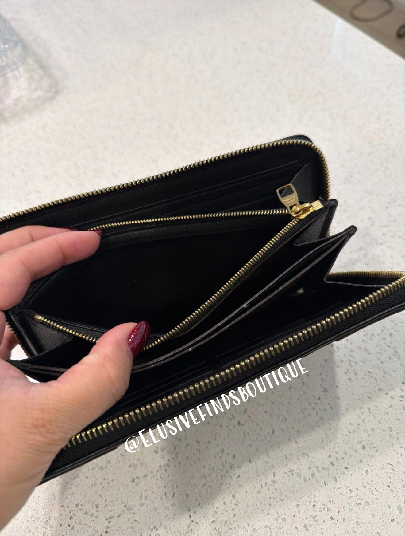Louis Vuitton Full Zippy Wallet