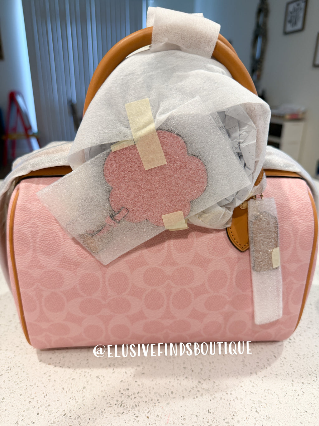 Coach powder pink rowan (medium)